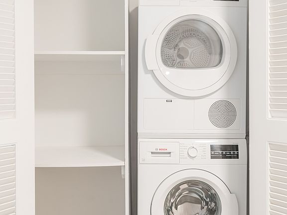 5th image of 101 W End Ave APT 5M
