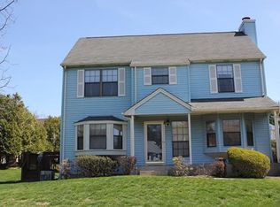 1601 Deerfield Dr, Edison, NJ 08820