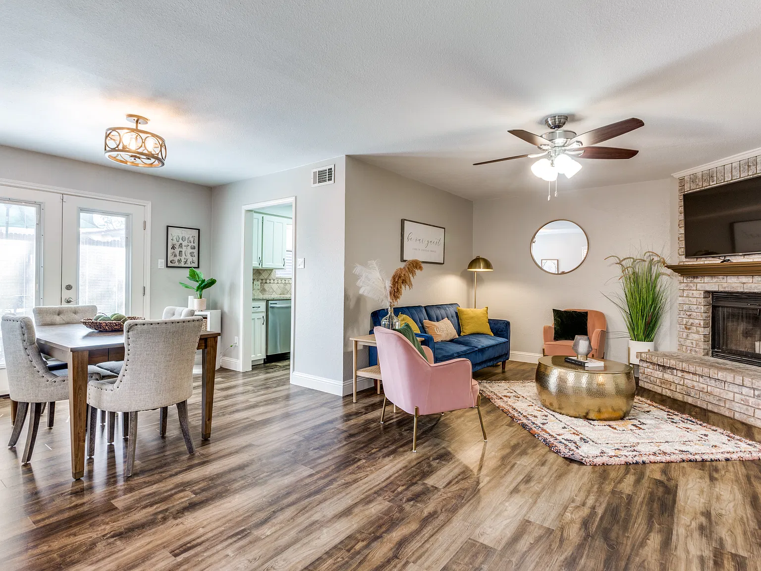 2 bed, 1347 sqft, $2,200 — Photo 4