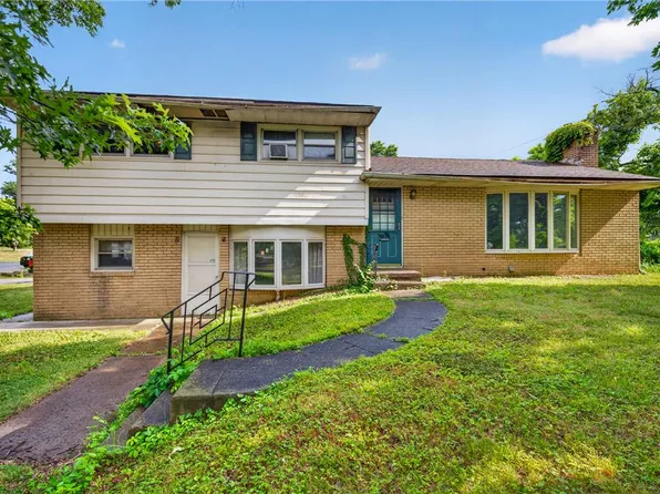 933 Big Oak Rd, Yardley, PA 19067