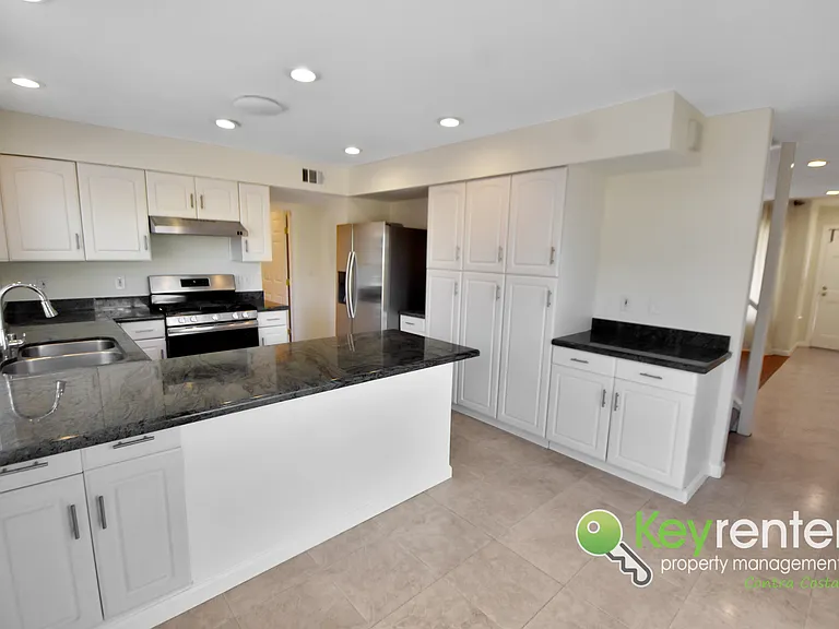 2810 Bowlin Ave — Photo 10