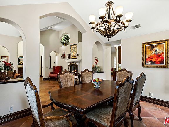 5th image of 5653 Brookmont Terrace Ct