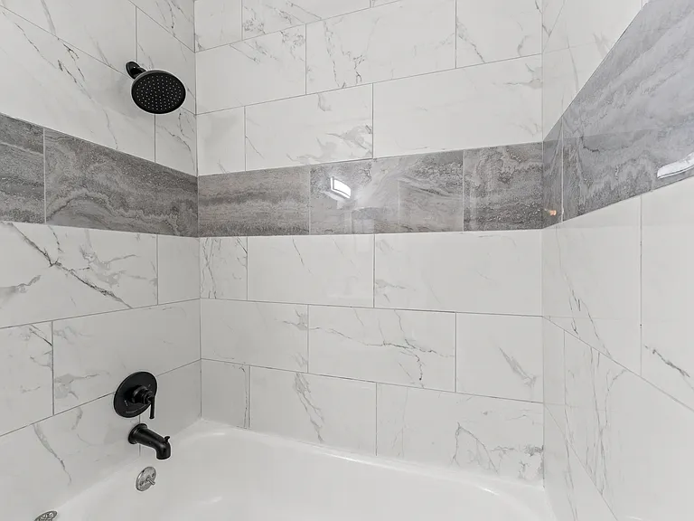 31727 Hoover Rd #21 — Photo 1