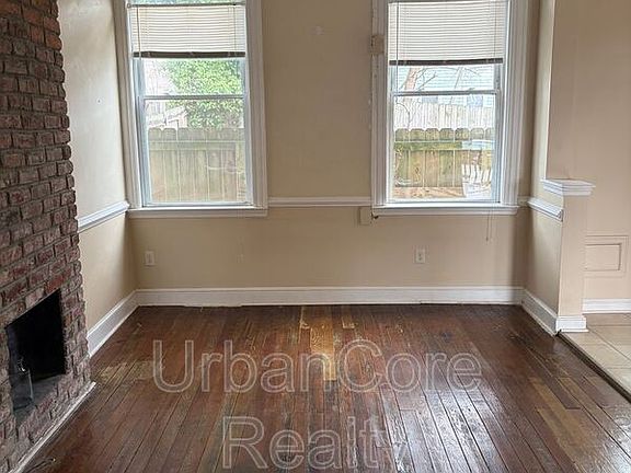 2nd image of 2410 Cedar St