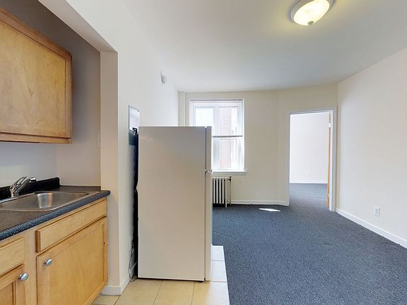 2nd image of 1008 S 48th St #93