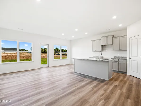 2008 Fall Harvest Dr #Hi277, Macon, GA 31216