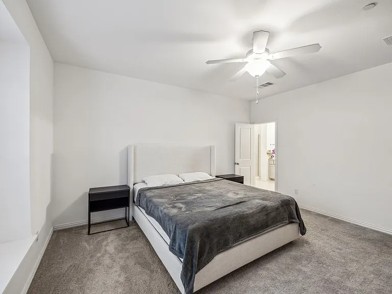 3325 Switch St — Photo 12