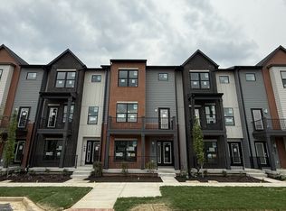 449 Shade St, Carmel, IN 46290