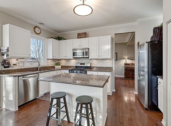 4th image of 5091 Princeton Ln