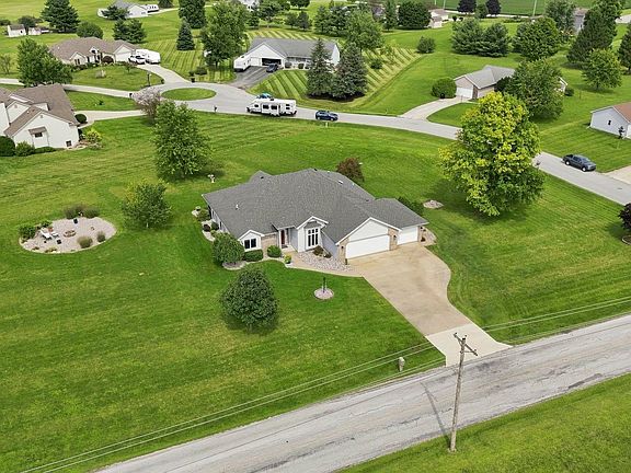 2nd image of 1770 N Etna Rd