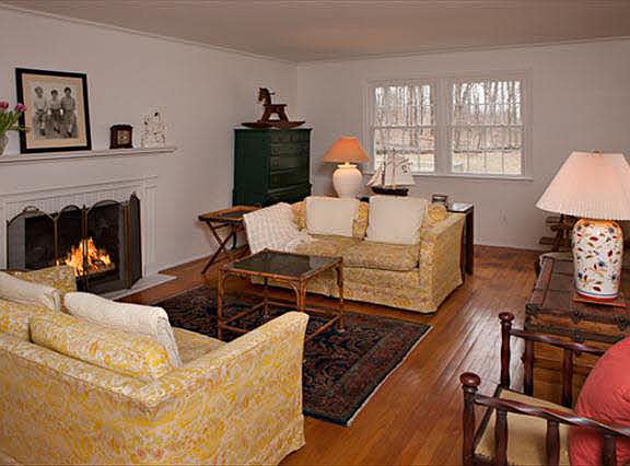 2nd image of 49 Woodland Dr
