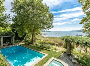 1 Deepwater Ct, Edgewater, MD 21037