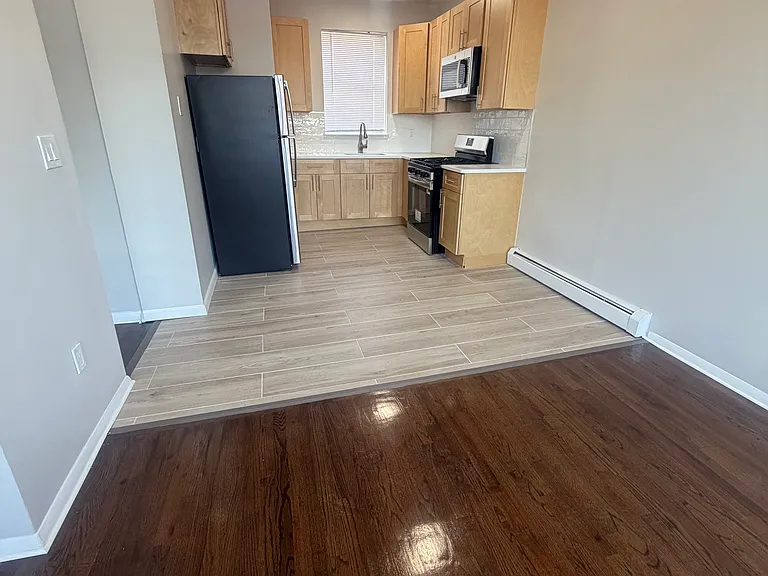 67-69 Brinkerhoff St #D4 — Photo 3