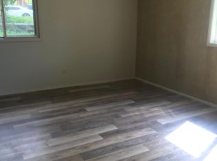 530 Allen Dr, Florissant, MO 63033