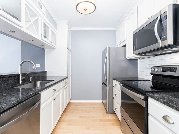 4th image of 509 Aurora Ave Unit 113