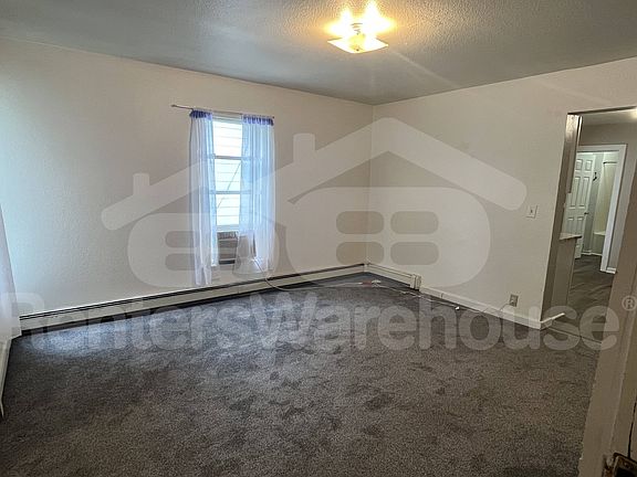 4th image of 2636 Dupont Ave S #2