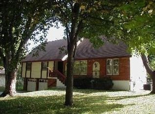 116 SW 23rd St, Blue Springs, MO 64015