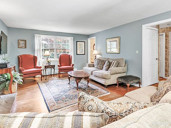 3rd image of 21 Overlook Place