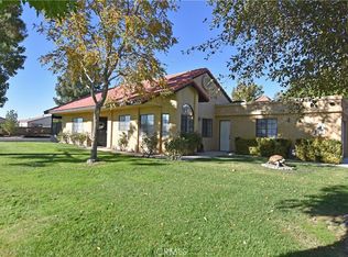11702 Oak St, Apple Valley, CA 92308