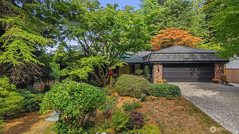3rd image of 11233 240th St SW
