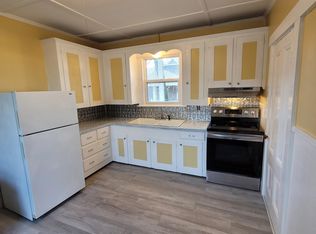 33 Pleasant St, Westbrook, ME 04092