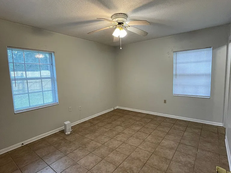 48 Fawn Ln — Photo 12
