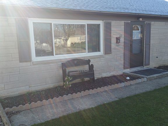 2nd image of 611 Park Dr