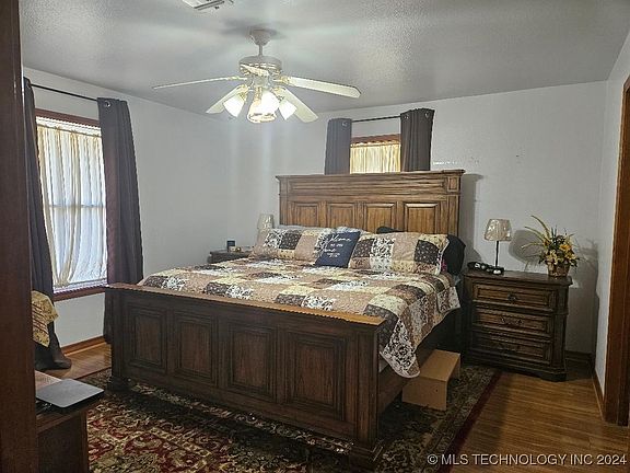 5th image of 10 Waco Pl