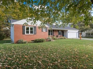 12 Brooklawn Rd, Wilbraham, MA 01095