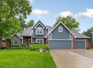 4002 N 207th St, Elkhorn, NE 68022