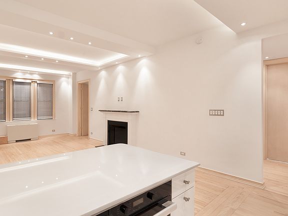 5th image of 145 W 58th St #5A