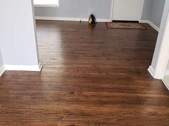 3rd image of 10552 Fern Dr