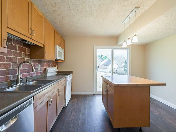2nd image of 14806 Rothwell Dr