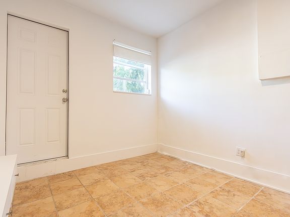5th image of 8301 NE 2nd Ct #2