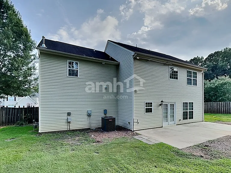 120 Hawleyville Ln — Photo 19
