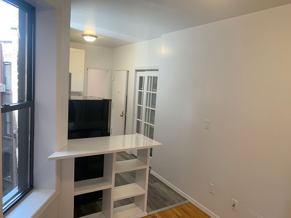 1st image of 717 9th Ave #5A