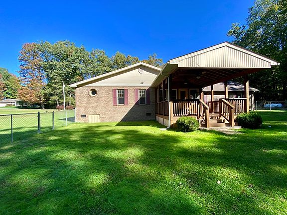 5th image of 118 Beechwood Dr