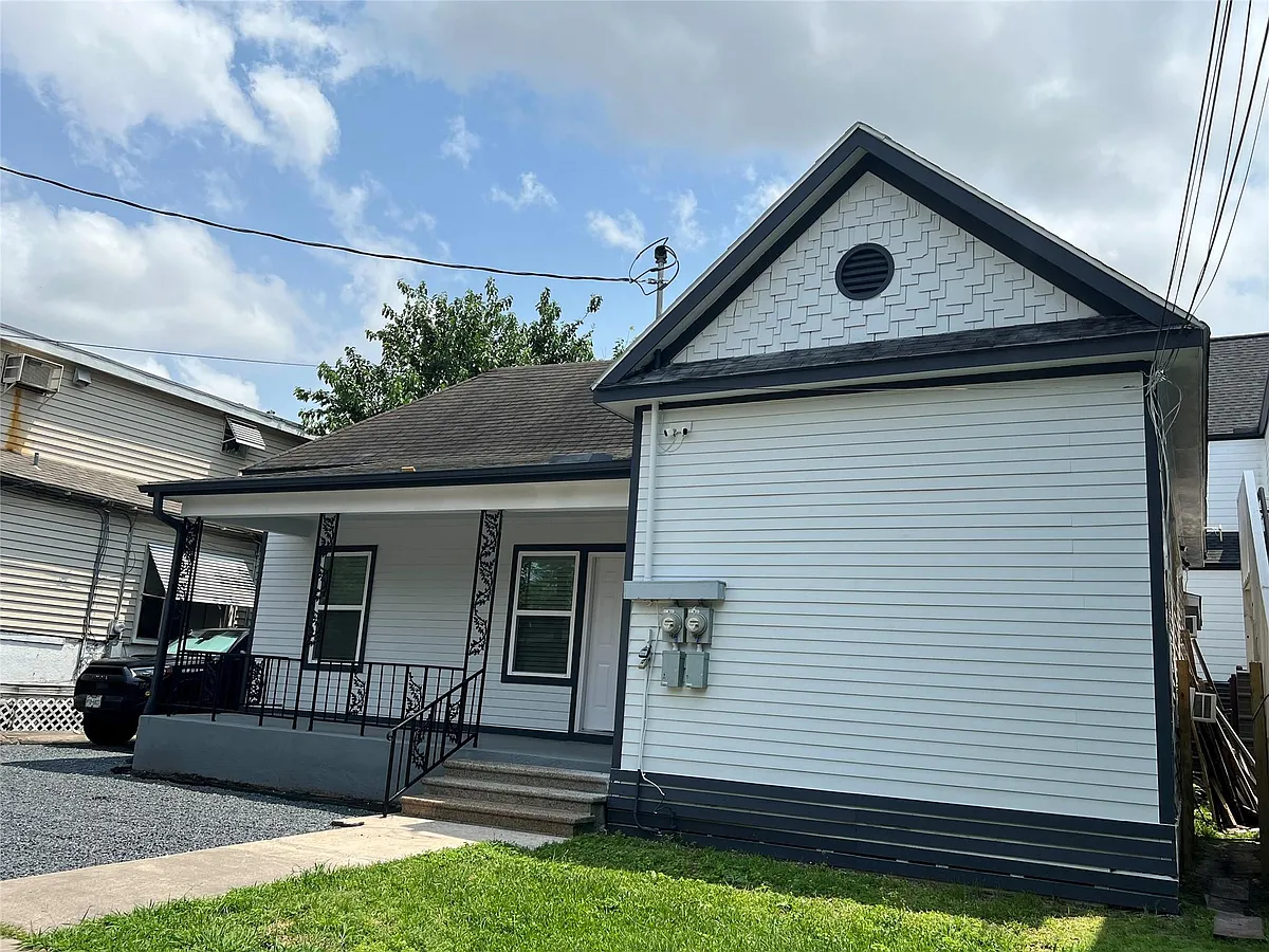 Building Photo - 220 Redan St #A