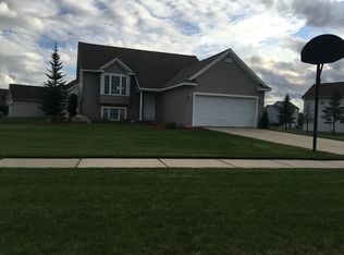 2150 Hartstone St SE, Caledonia, MI 49316