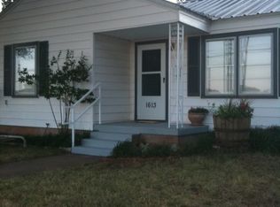 1613 Woodruff Ln, Sweetwater, TX 79556