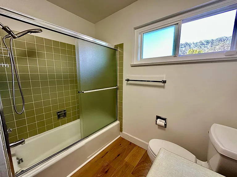 1132 Lawrence Ct — Photo 25