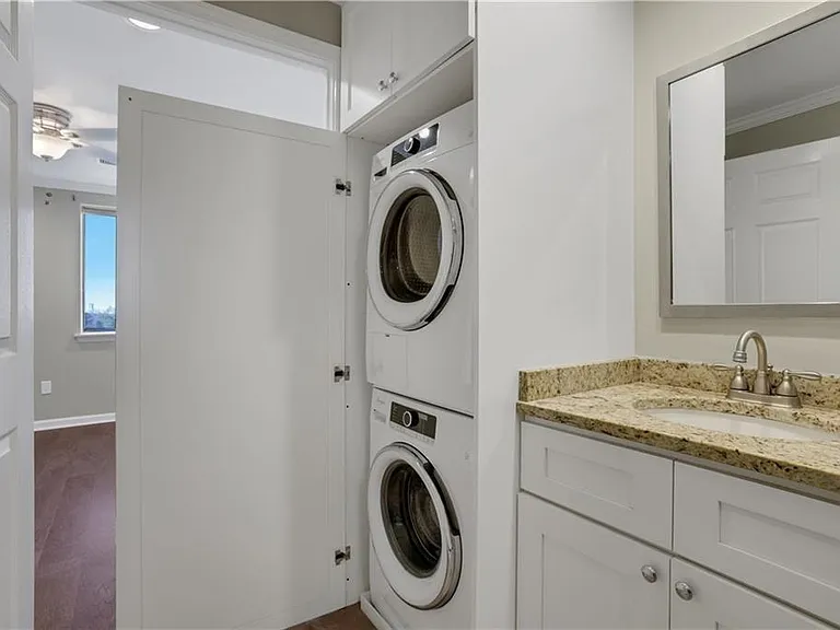 300 Johnson Ferry Rd NE #B902 — Photo 24