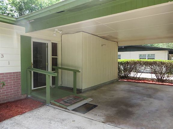 4th image of 2931 NE 16th Ter