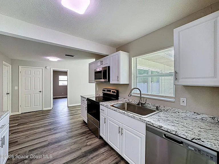 1525 Polaris St — Photo 13