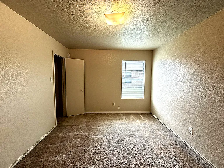 5208 Lauren Lea Dr #B — Photo 17