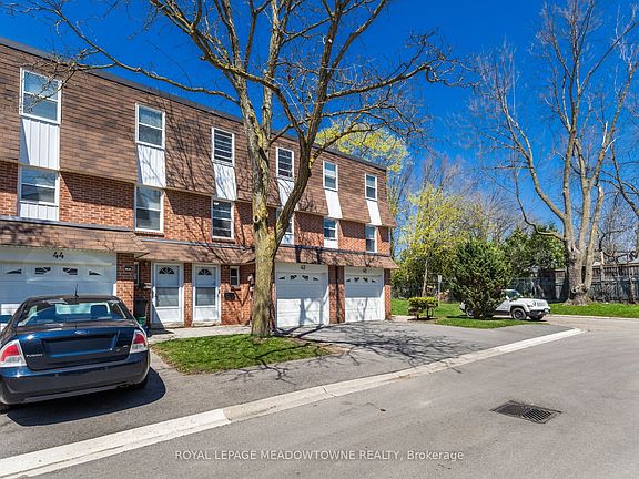 2nd image of 235 Bronte St S #43