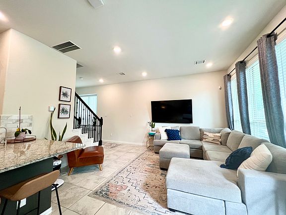 2nd image of 5110 Chapel Heights Dr