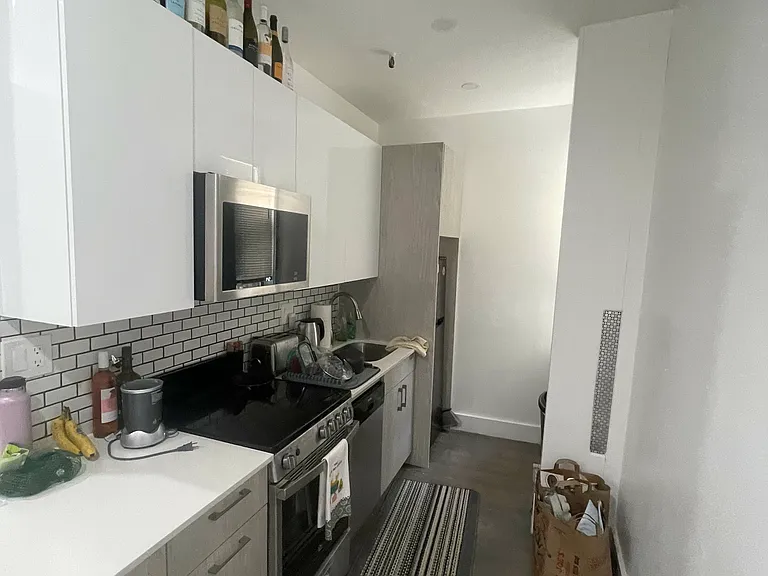 51 Queensberry St #10 — Photo 1