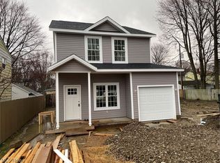 523 Campers Dr, Eastlake, OH 44095