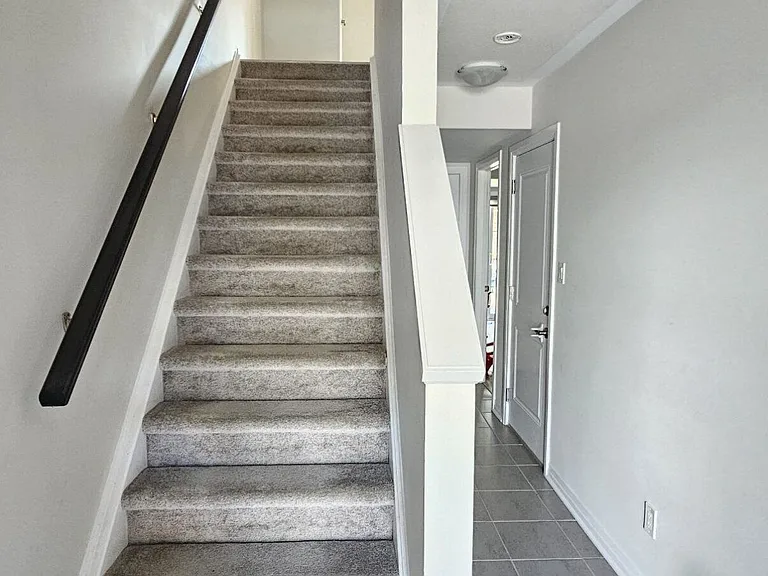 311 Woolwich St #16 — Photo 4